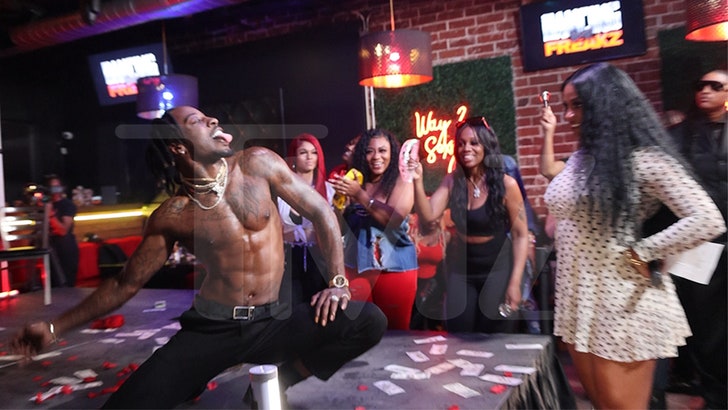 011024_dancing_freakz_kal