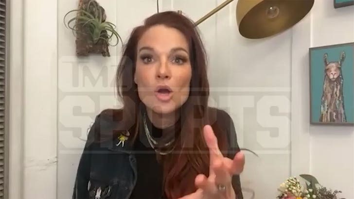 1898c63ccd2b4ae685728c00b72627e8_md 042123-amy-dumas-sub-kal