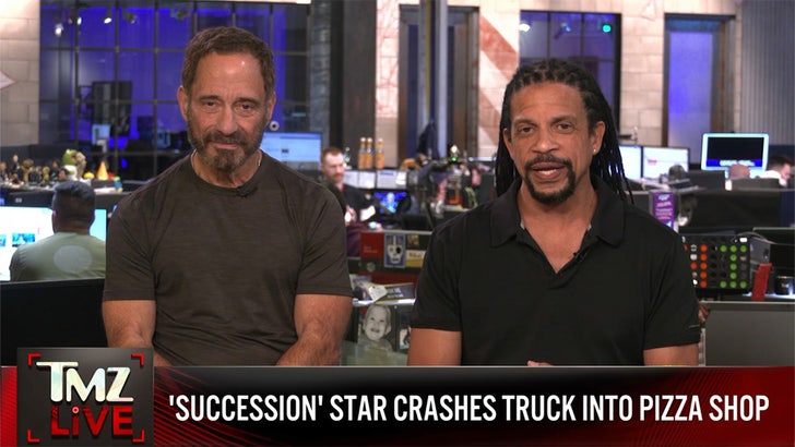 110223_tmz_live_ruck_kal