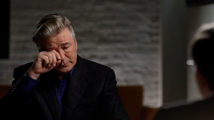 1b76325e642c474dba96a5a005129255_md-1 120121_alec_baldwin_kal_1