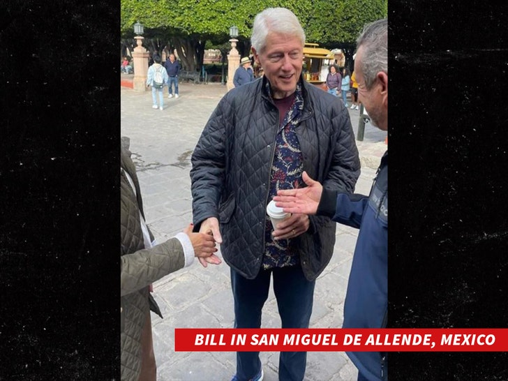 1d68c7e595764419b83964b1cee0abd9_md bill clinton in mexico