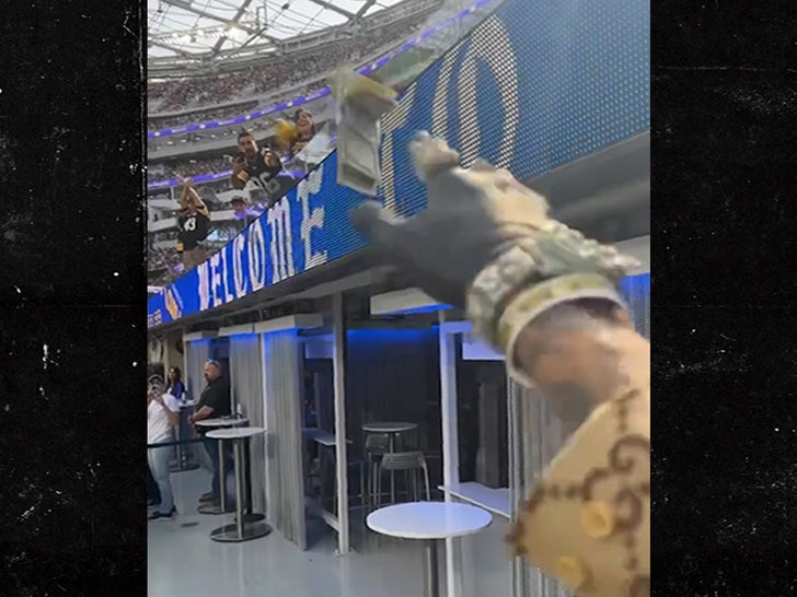 102323-blueface-throw-primary-v3