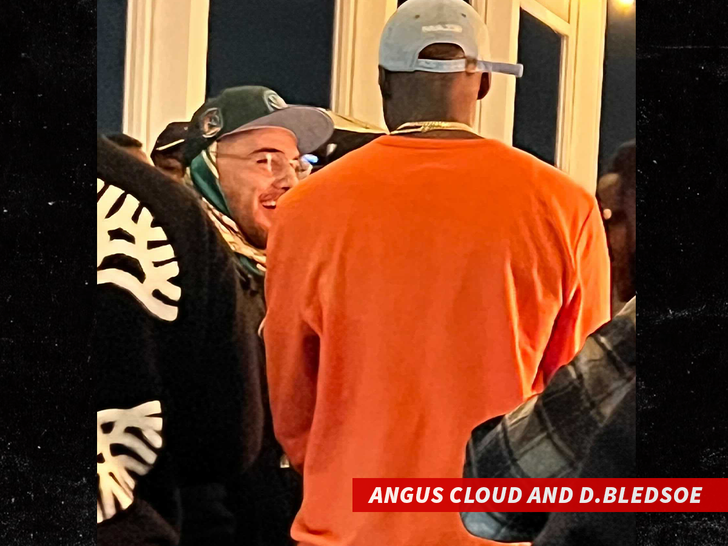 1fc21ce73b444ec692ad2620934e1b88_md Angus Cloud and D.Bledsoe 2- MacArthur Park - .png