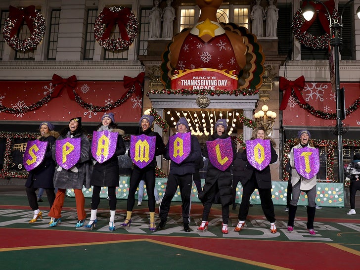 1121-97th-Macys-Thanksgiving-Day-Parade-Rehearsals-Sneak-Peek-primary-3