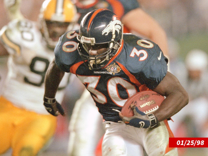 Terrell Davis at Super Bowl 32