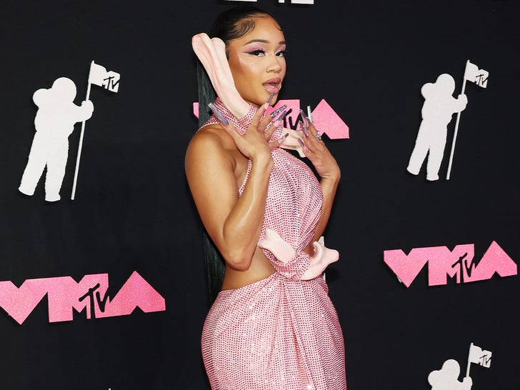 0912-MTV-VMAs-Fashion-2023-Sub1