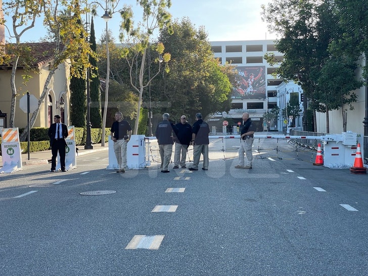 1011 The Grove Closed For Taylor Swift 0