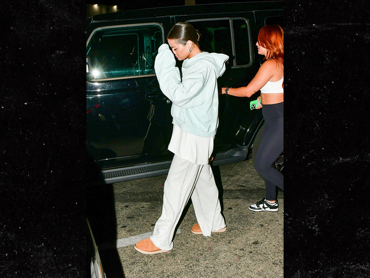 selena gomez and Francia Raisa