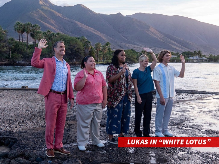 290066ef330e4d418f1c3c67f447fa10_md lukas gage white lotus