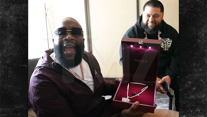 2afb2b26d22a4ec4b8709c51904bdcbc_md 042423-rick-ross-kal