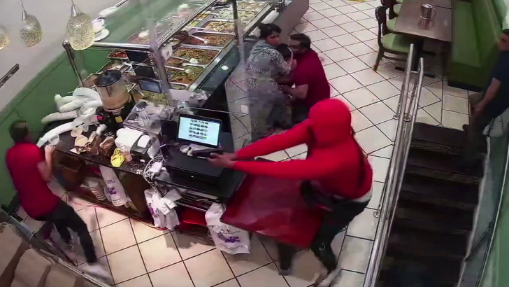 2b9079f402dc4585aaaa90fd81b56b96_md nyc shooter