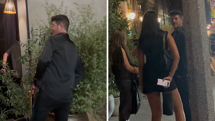 090823_robin_thicke_kal