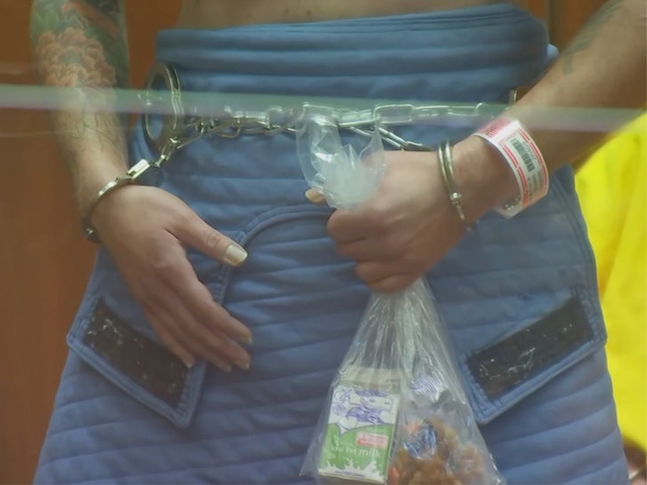 120823-sam-haskell-jr-bag-primary