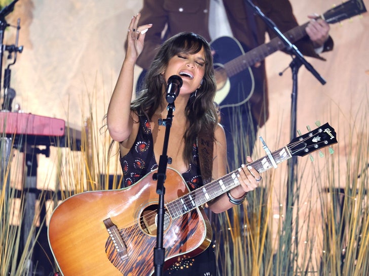 Maren Morris Performance Photos