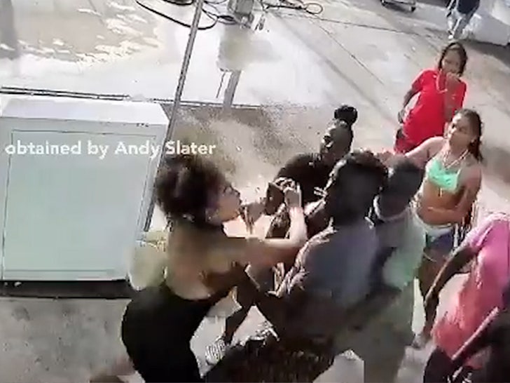 072623-tyreek-hill-primary-v2