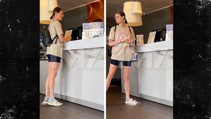 080723-rachel-leviss-kal