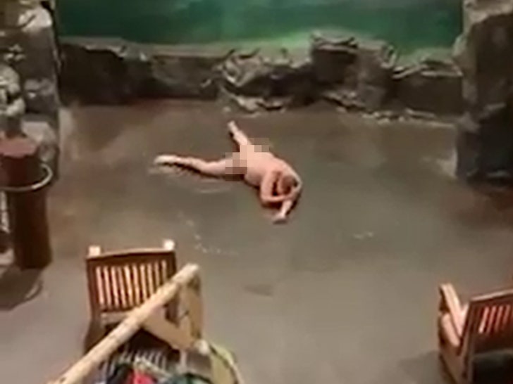 010524-bass-pro-shop-streaker-flop-primary