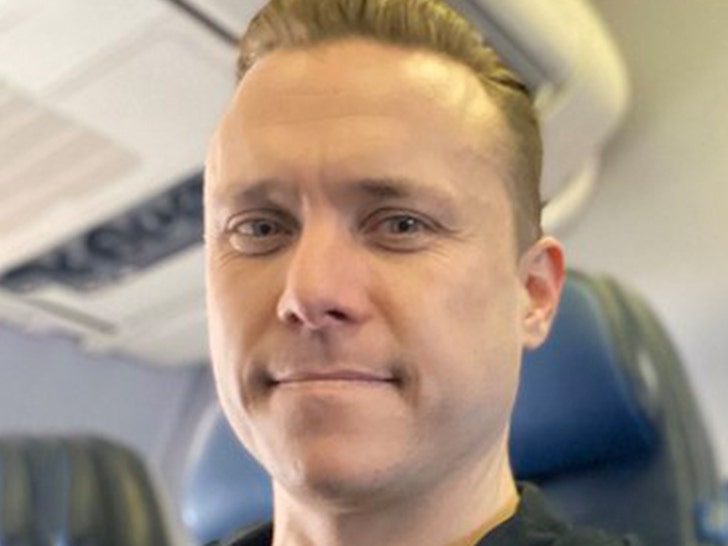 3c9921e628be43319e9fa99e73c32aa9_md-1 bob lee