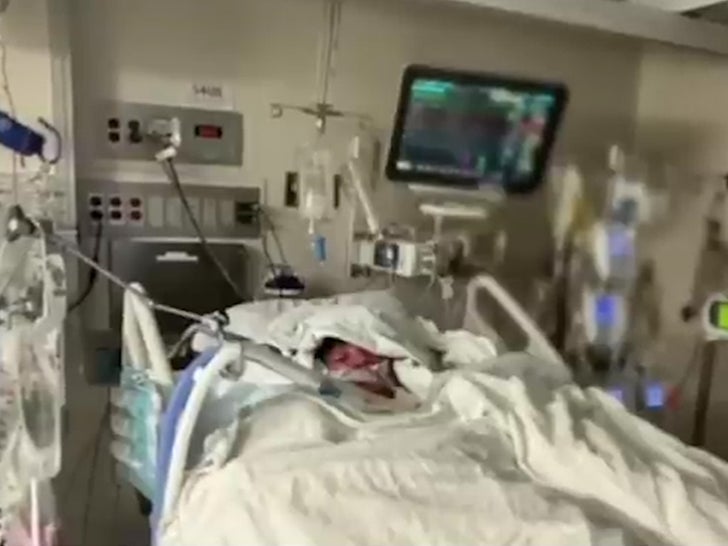 042923-tik-tok-teen-v1