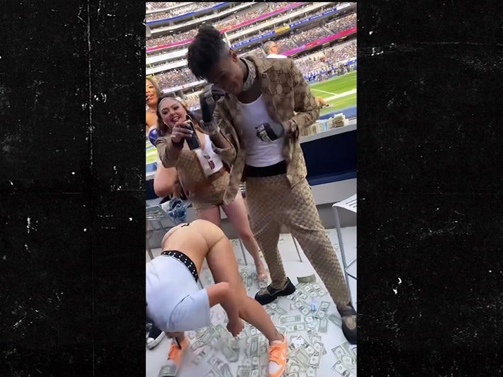 102323-blueface-dance-primary