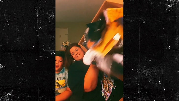 3fc4ffecb22c4f4ba8863a51d23cb5c1_md 071823_post_malone_tik_tok_kal