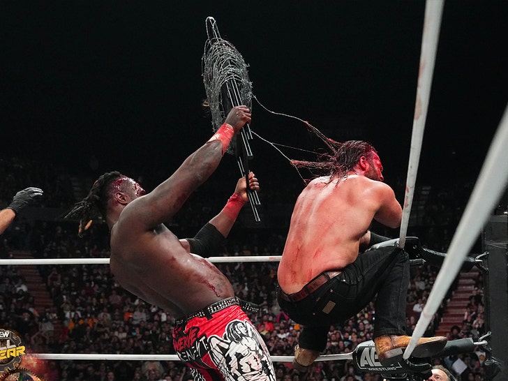 swerve strickland aew