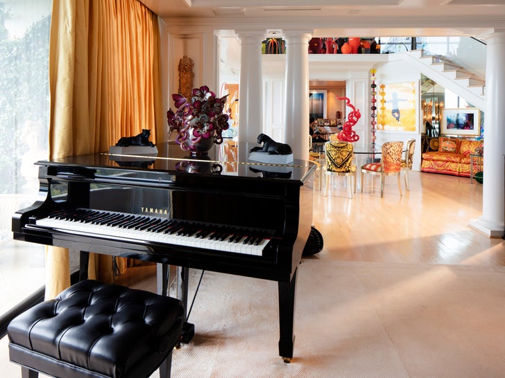 Elton John's Atlanta Home Auction -- Interior Photos