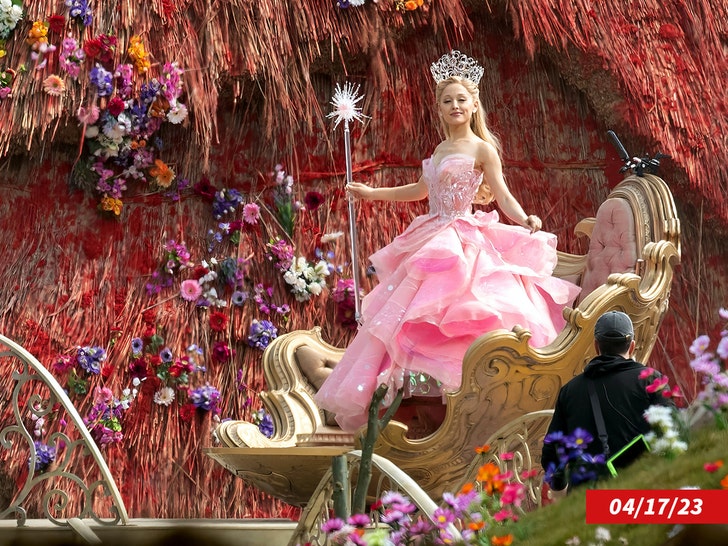 ariana grande on set wicked splash