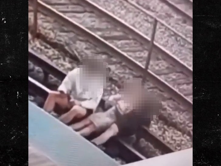 081523_-chicago-rail-SUB3_2