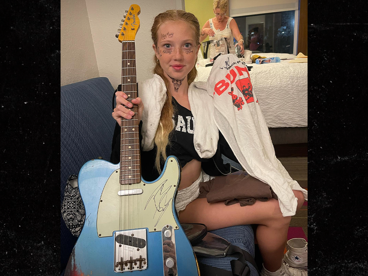 Winter - fan gets post malone stuff