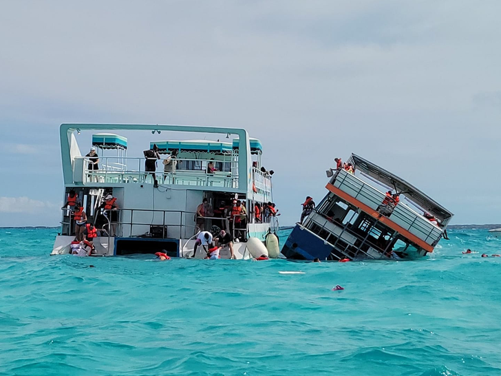 boat sinks bahamas