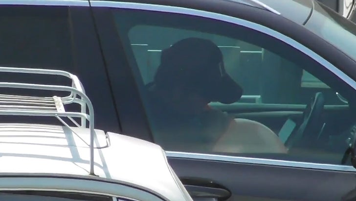 042623_drake_bell_kal