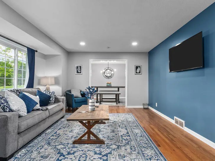 1229-Gypsy-Rose-Blanchard-house-airbnb-primary-2