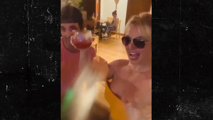 britney-spears-promo-caffeine kal