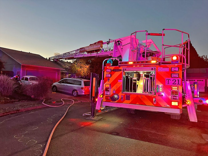 plane crash Tualatin Valley Fire and Rescue 1