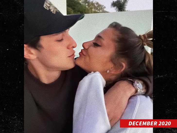 ariana grande and dalton gomez insta 3