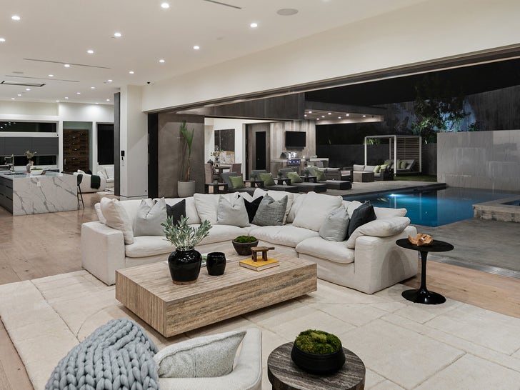 0713-Adin-Ross-LA-Home-photos-primary-3