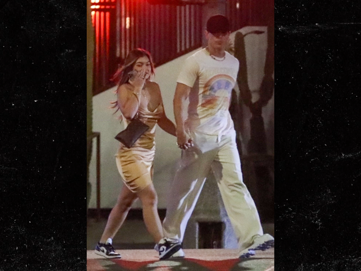 091123 Tom Sandovall and Tii 3- backgrid