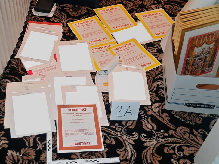 50bddae1214240f4aab47687e467185a_md-2 Mar-A-Lago Raid Photo Of Top Secret Docs