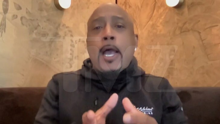 57851b05a9214485ab8f21d7e34d0db5_md 072123-daymond-john-kal2