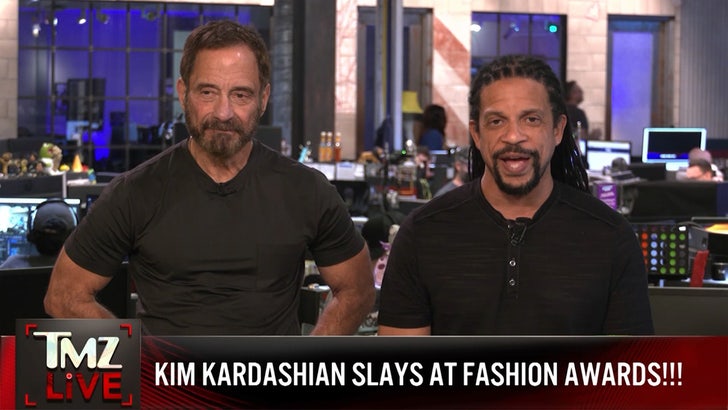 110723_tmz_live_fashion_awards_kal