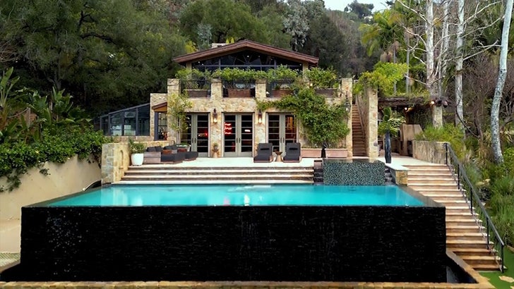 020123_jlo_house_kal