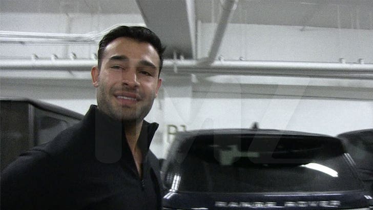 122123-sam-asghari-kal