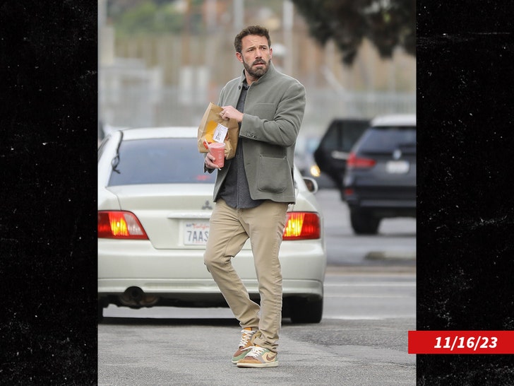 ben affleck x17 mcdonalds 1