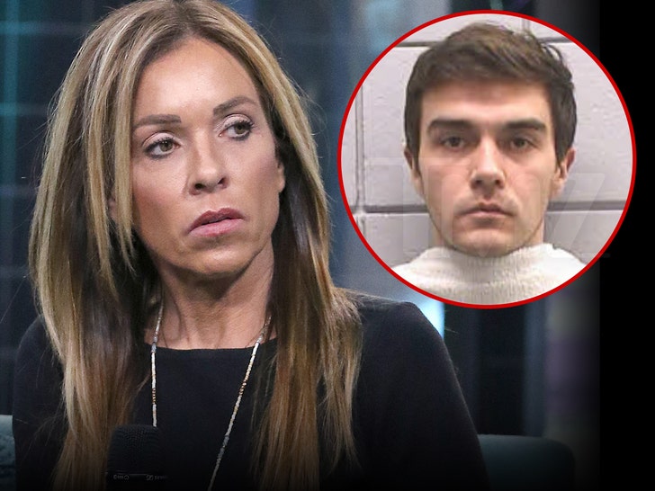 5d4b7932c66e4d9f9b534b75697c2ee9_md Netflix's Cheer Star Monica Aldama and son William Aldama