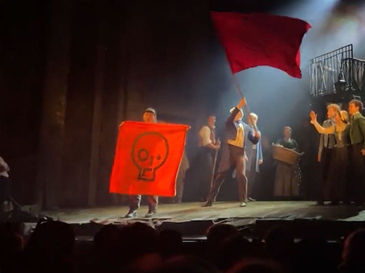 100423-les-miserables-protest-2