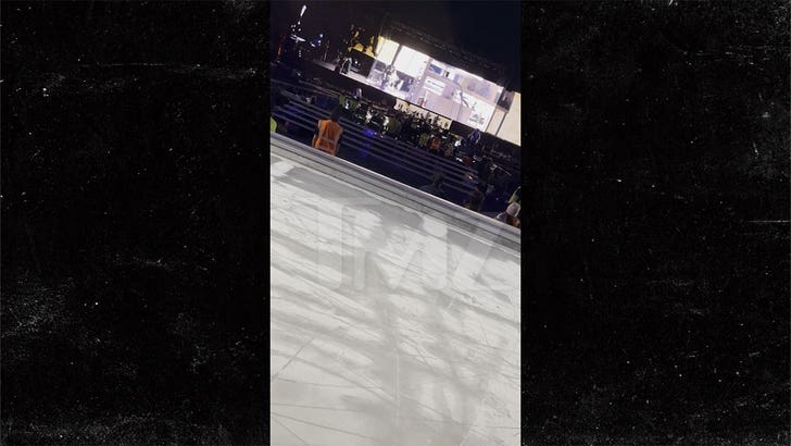 042123-frank-ocean-ice-rink-kal