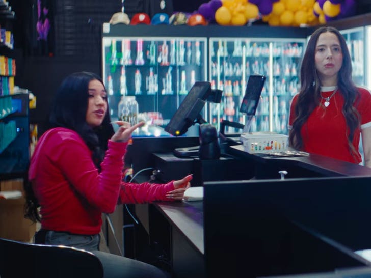 5fd45b908a3d4546b17291859f68e838_md 011024-bhad-bhabie-4