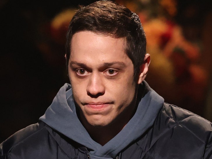6053e4ea9b544857bd778af6acffc83f_md Pete Davidson