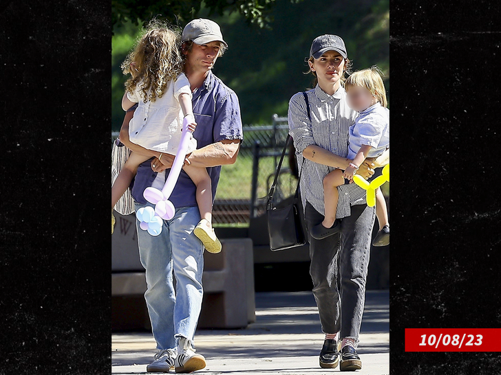 Jeremy Allen White Addison Timlin